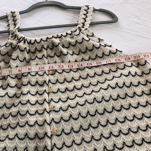 Texture & Thread sleeveless X-Large top, NWT - Picture 8 of 10